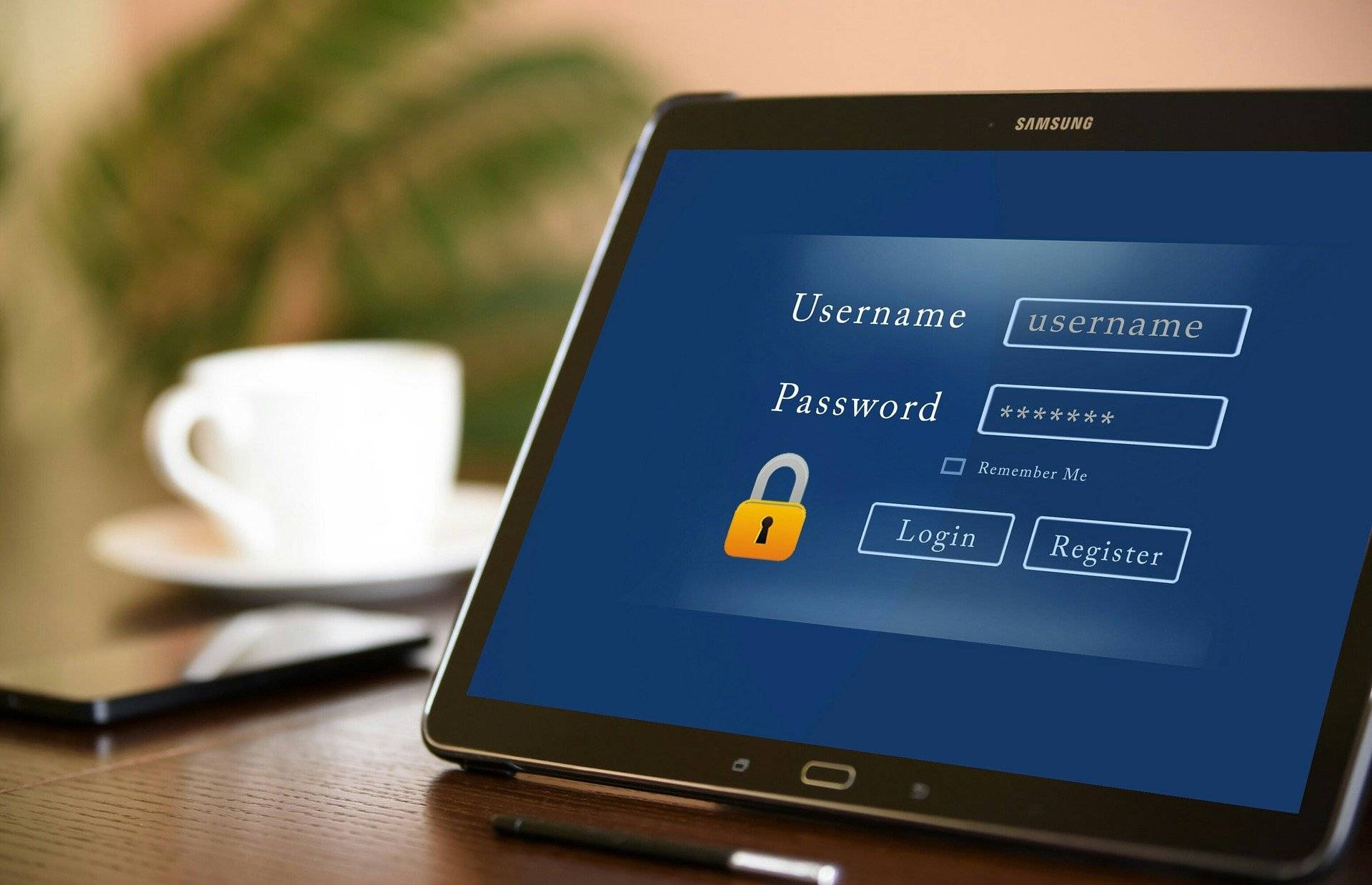 Polizei und Verbraucherzentrale informieren über sichere Passwörter
