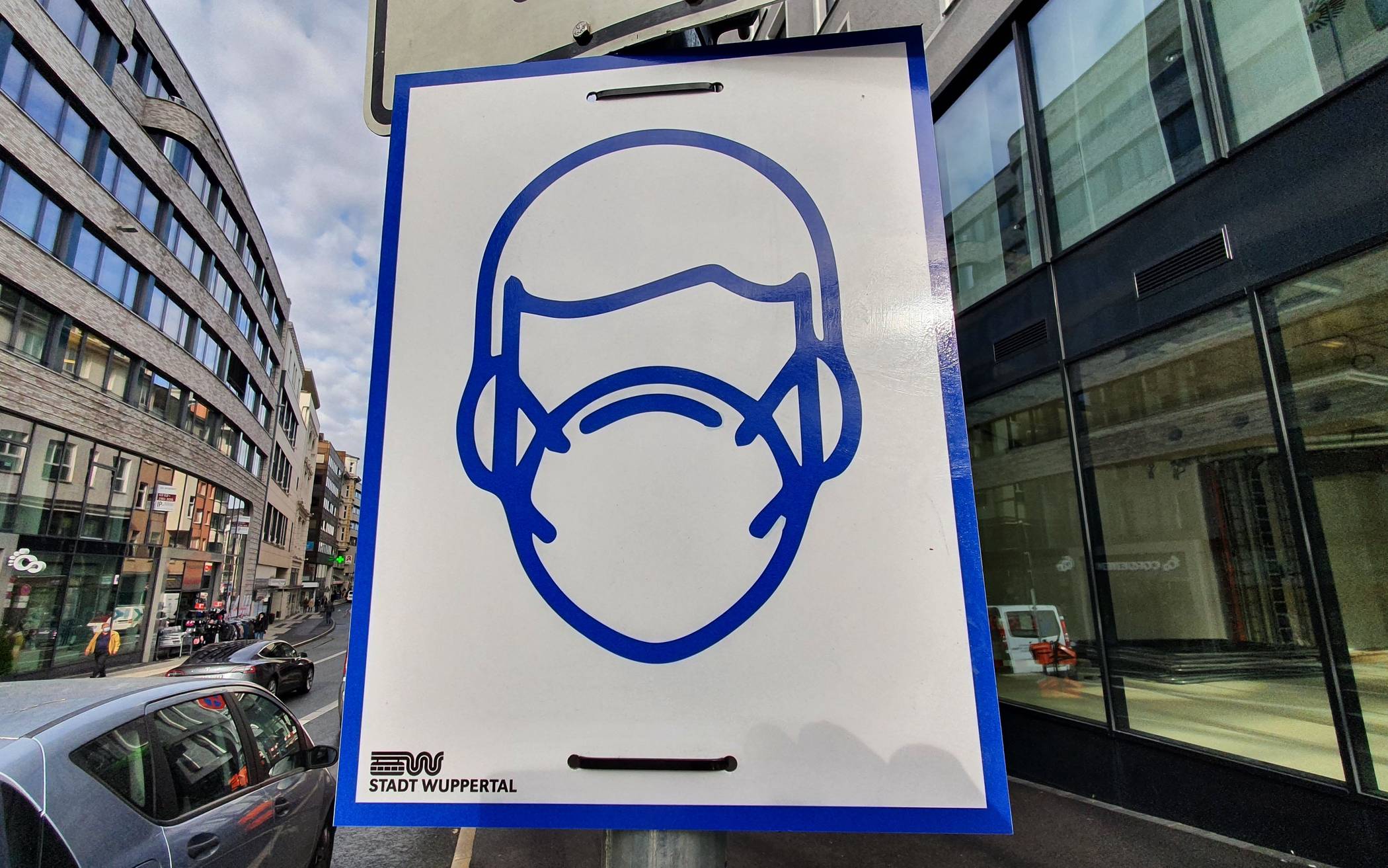 Die Maskenpflicht in Wuppertals Fußgängerzonen bleibt