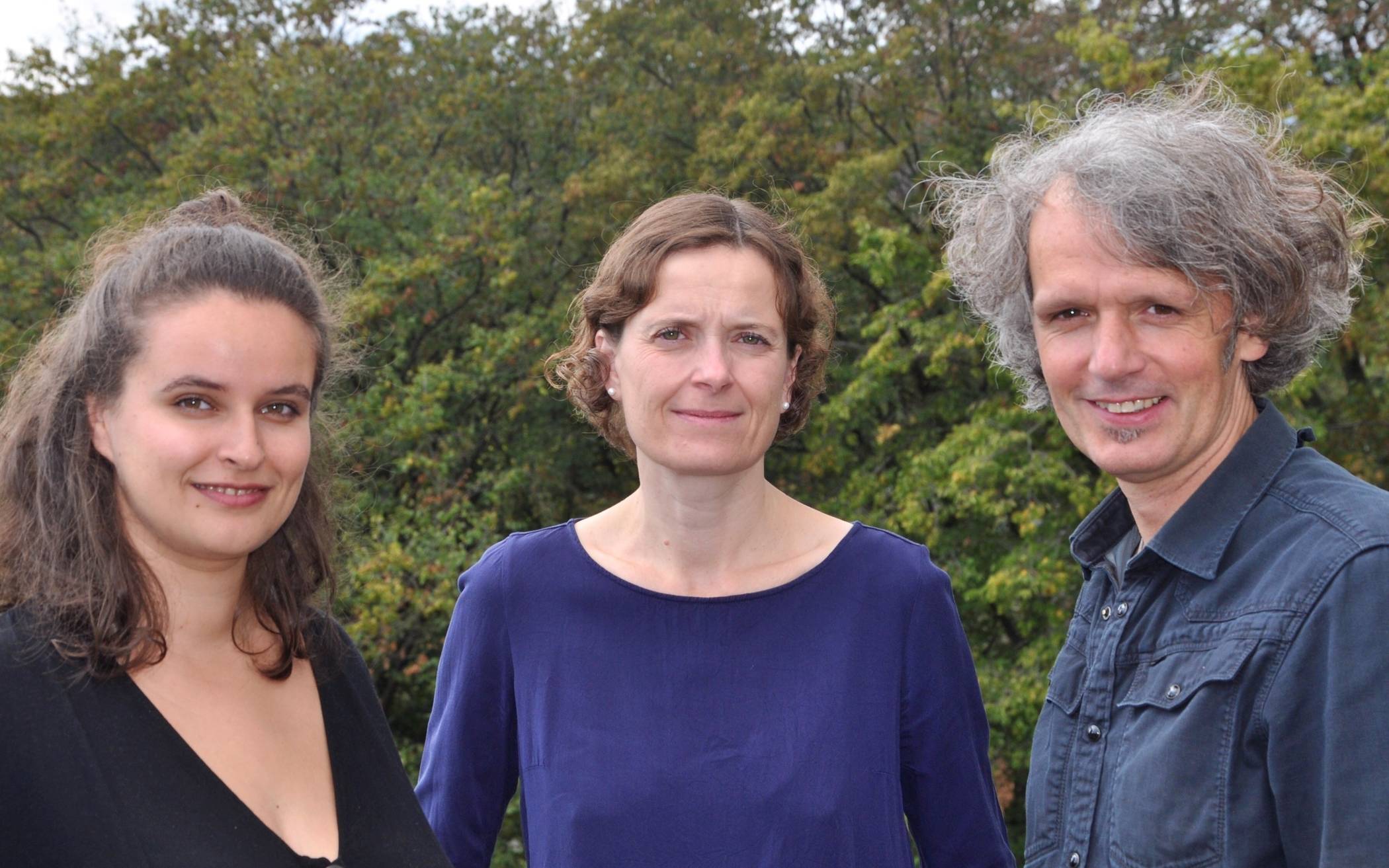  Lea Isabelle Sander, Annette Ziegenmeyer (Mitte) und Björn Krüger haben praxisorientiertes Handbuch für alle geschrieben, die Kulturprojekte entwickeln und erfolgreich realisieren wollen.  