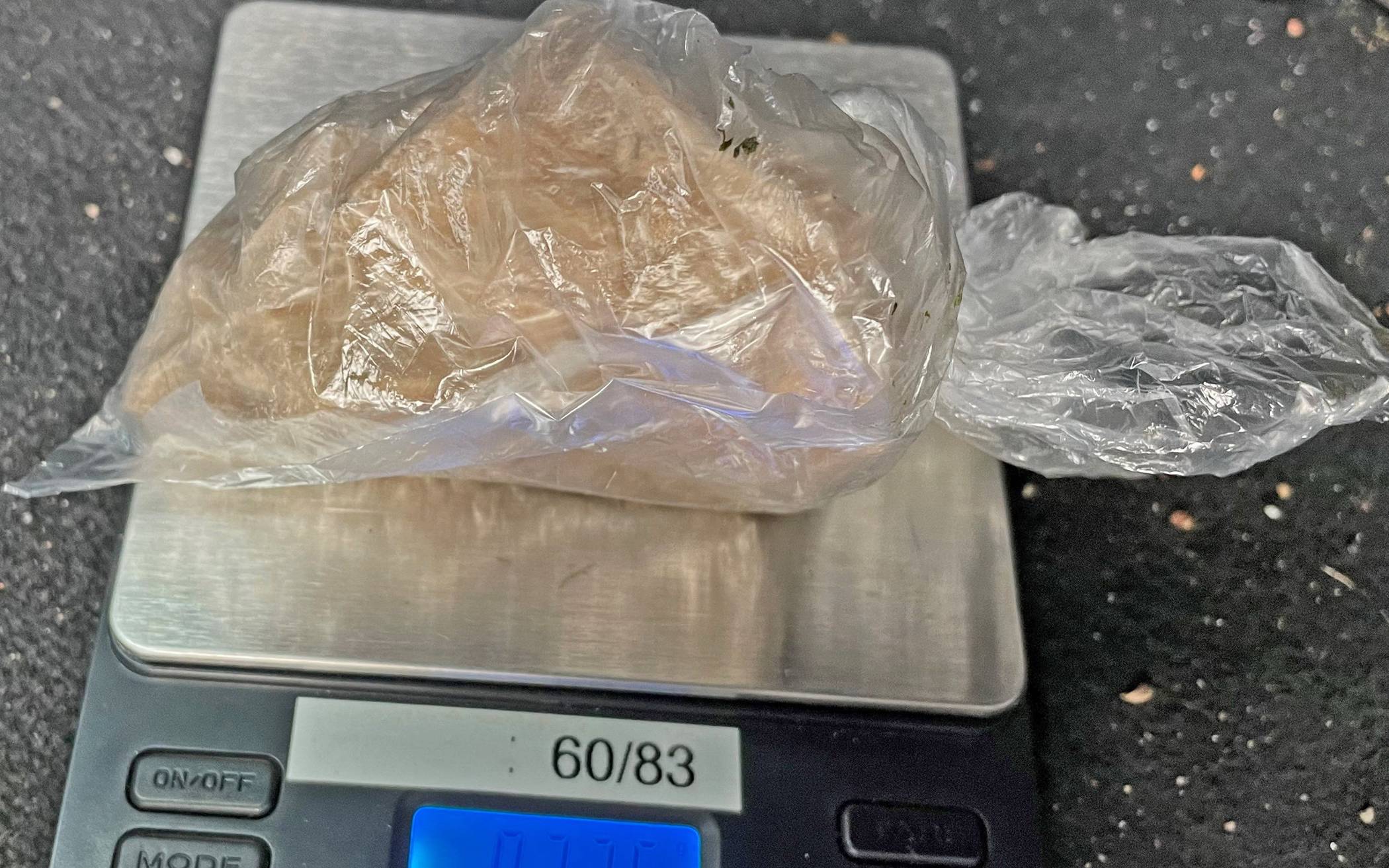  Das aufgefundene Heroin war in zwei kleinere Päckchen verpackt. 